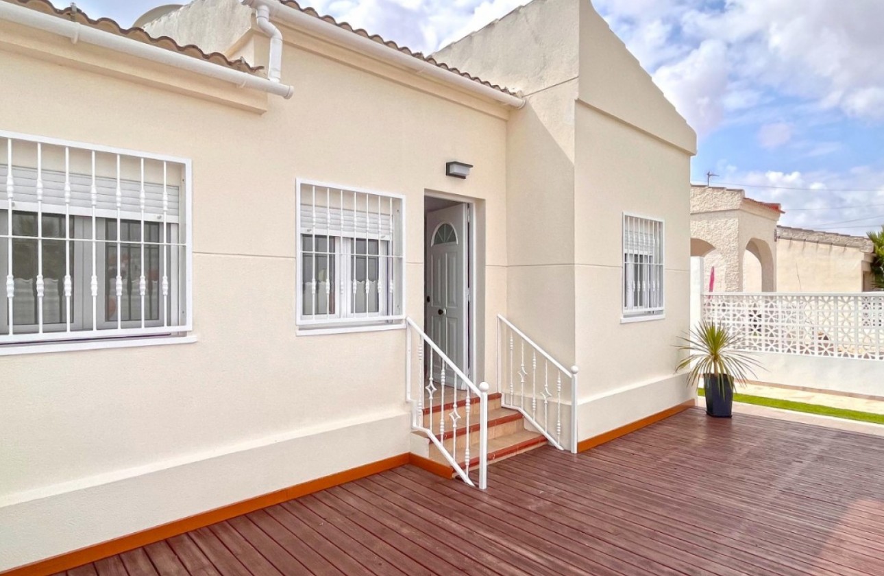 Resale - Detached Villa - Torrevieja - Costa Blanca