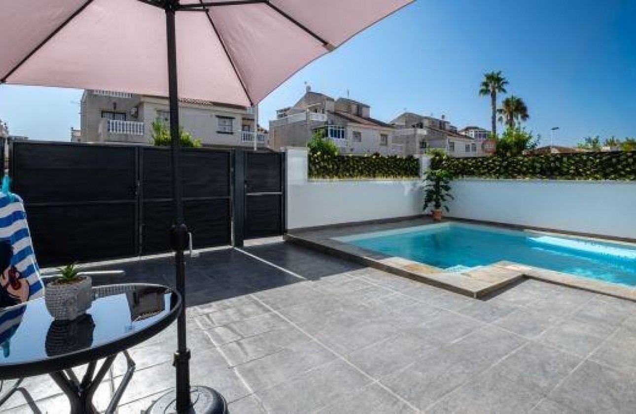 Resale - Detached Villa - Torrevieja - El limonar