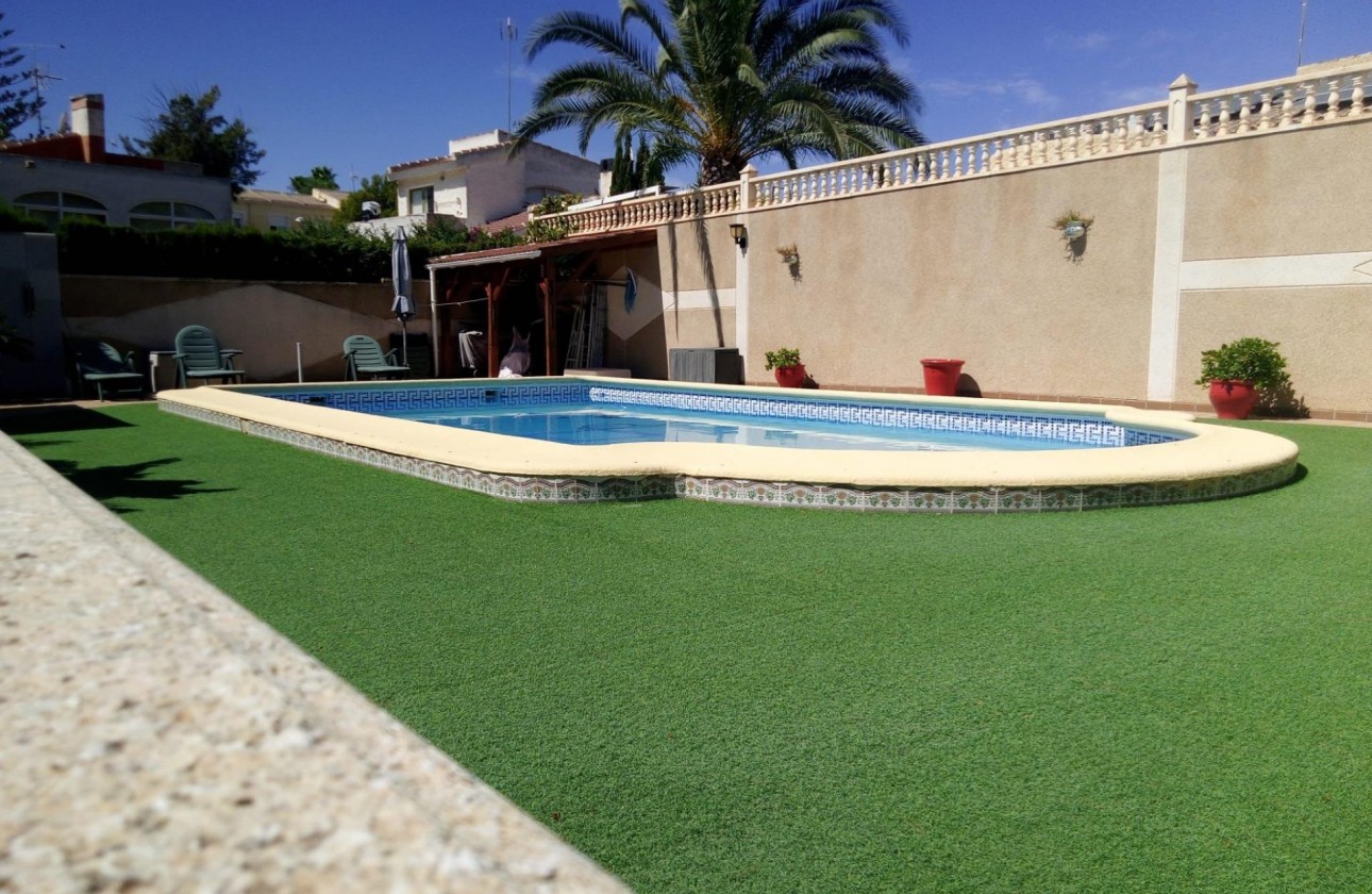 Resale - Detached Villa - Torrevieja - Eliseos playa