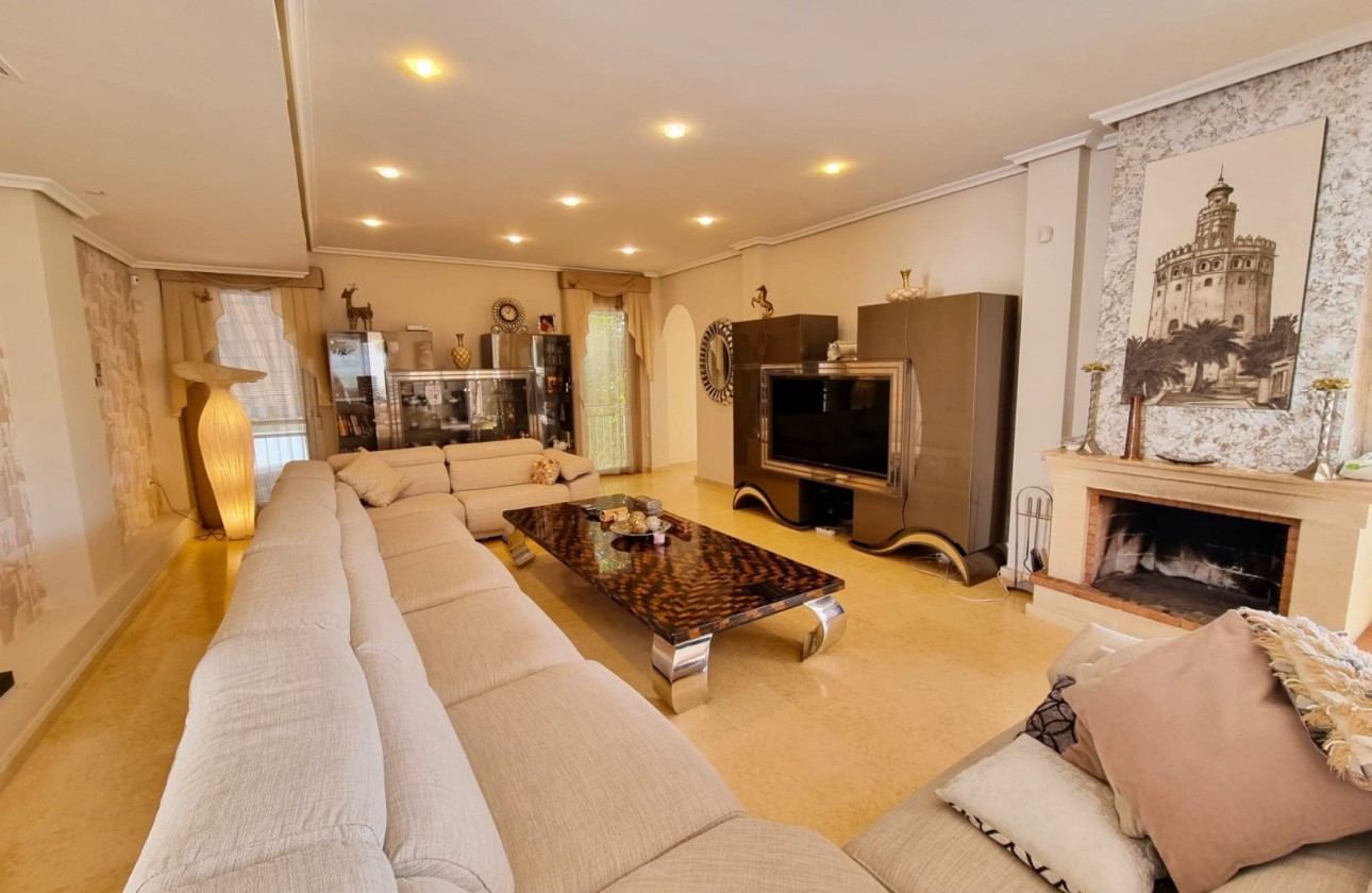 Resale - Detached Villa - Torrevieja - La Mata