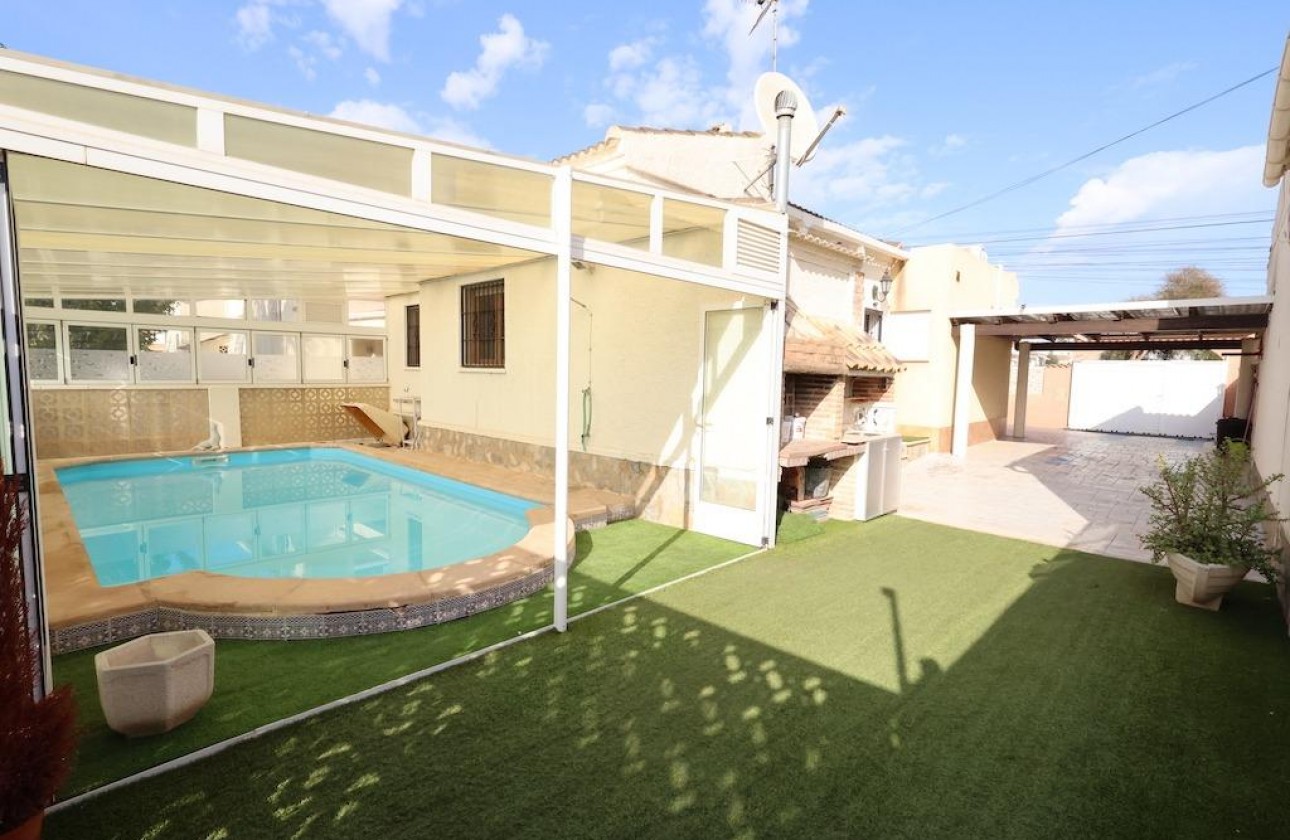 Resale - Detached Villa - Torrevieja - La Siesta - El Salado - Torreta