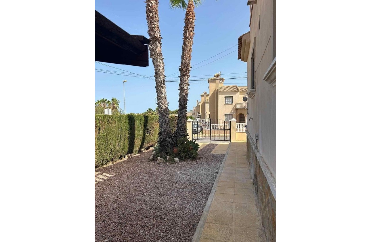 Resale - Detached Villa - Torrevieja - La siesta