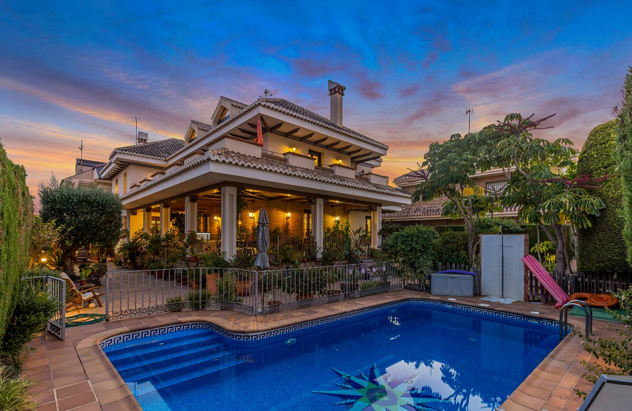 Resale - Detached Villa - Torrevieja - La veleta