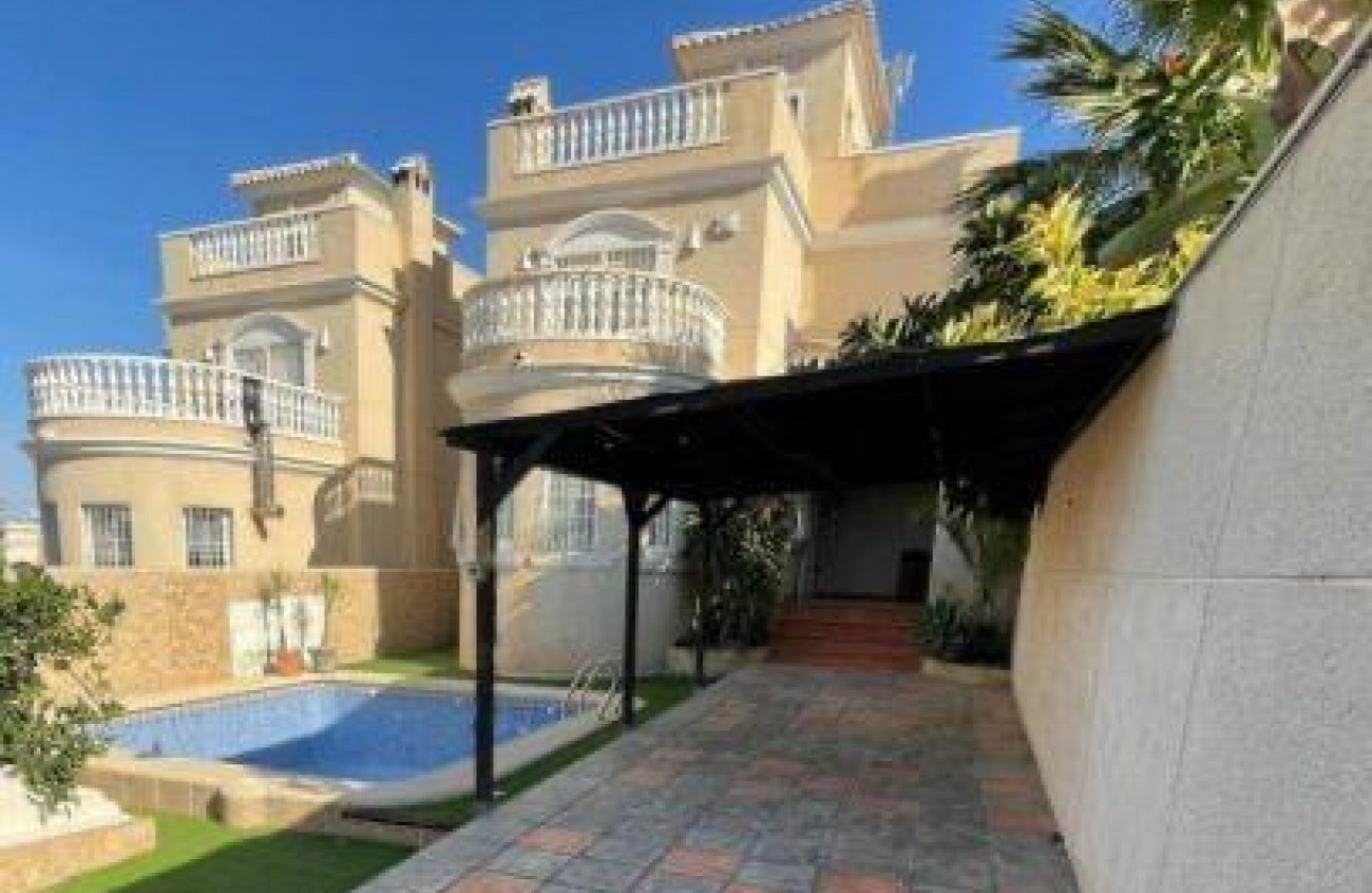 Resale - Detached Villa - Torrevieja - Los altos