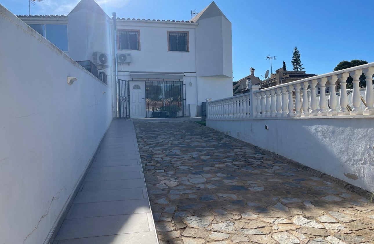 Resale - Detached Villa - Torrevieja - Los Balcones - Los Altos del Edén