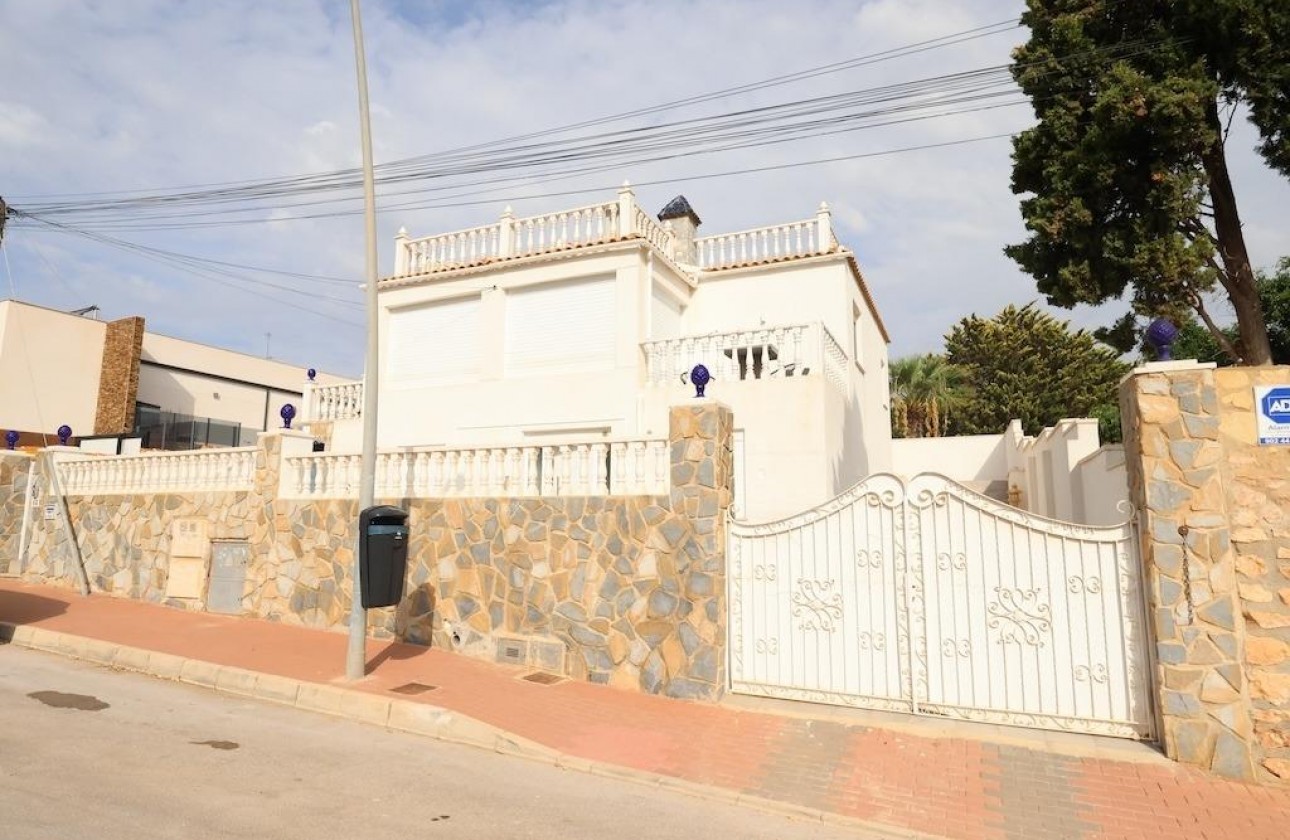 Resale - Detached Villa - Torrevieja - Los Balcones - Los Altos del Edén