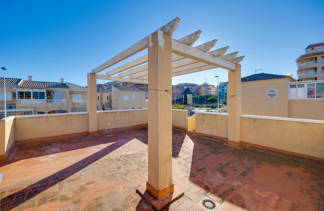 Resale - Detached Villa - Torrevieja - Playa de los locos