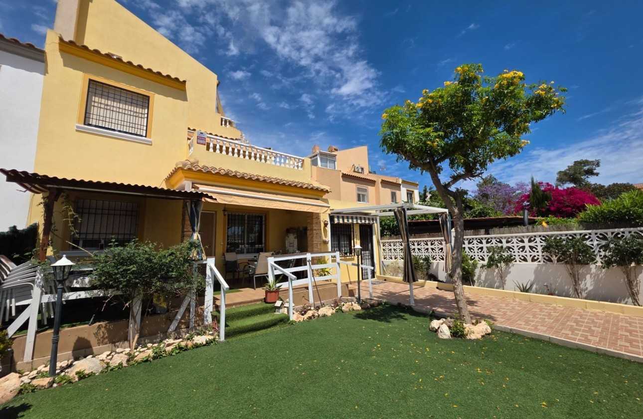 Resale - Detached Villa - Torrevieja - Playa del cura