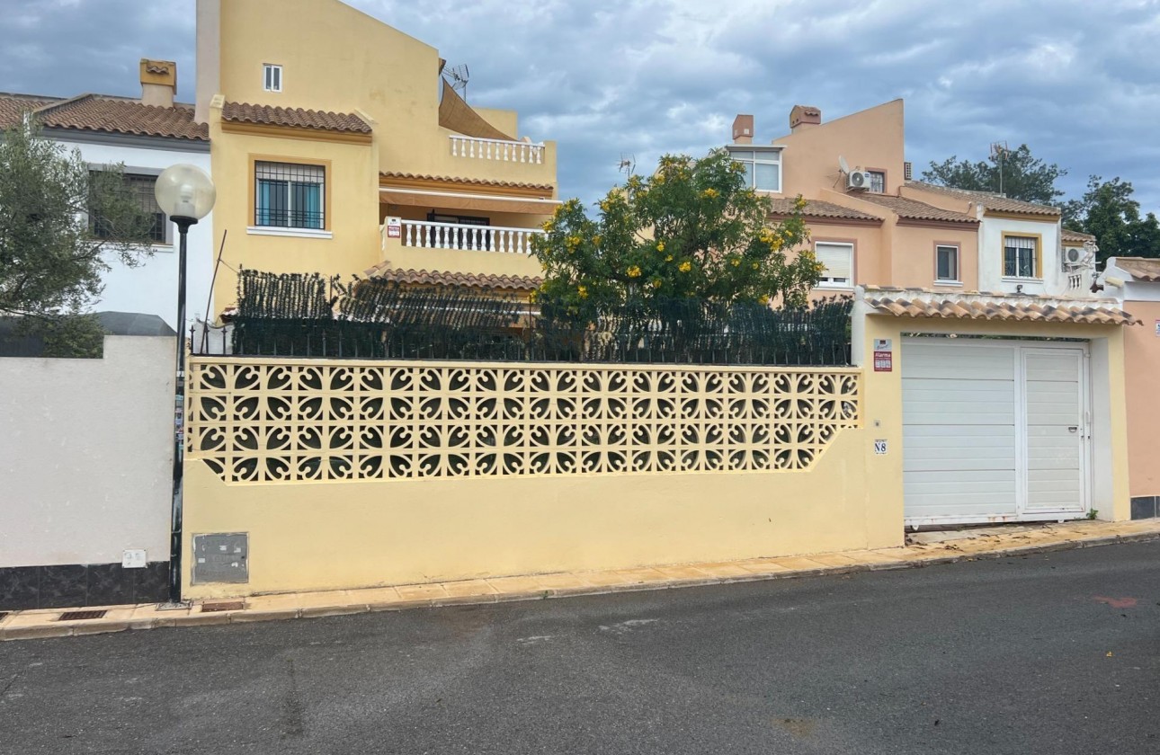 Resale - Detached Villa - Torrevieja - Playa del cura