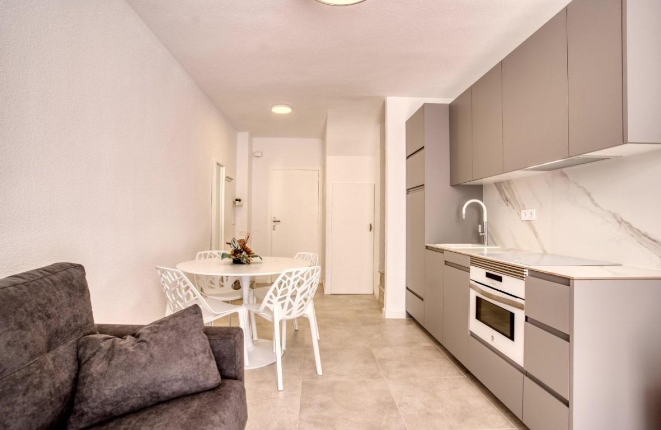 Resale - Detached Villa - Torrevieja - Playa del cura