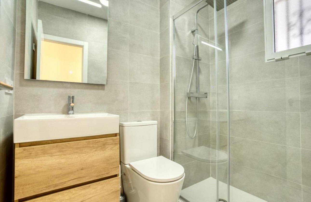 Resale - Detached Villa - Torrevieja - Playa del cura