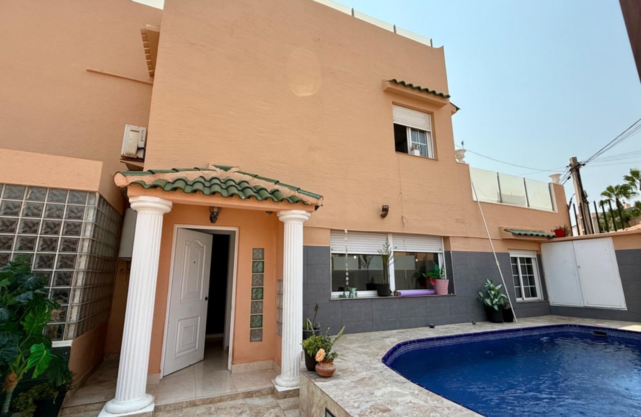 Resale - Detached Villa - Torrevieja - Playa del cura