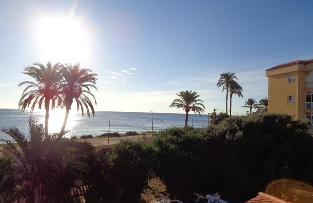 Resale - Detached Villa - Torrevieja - Punta prima