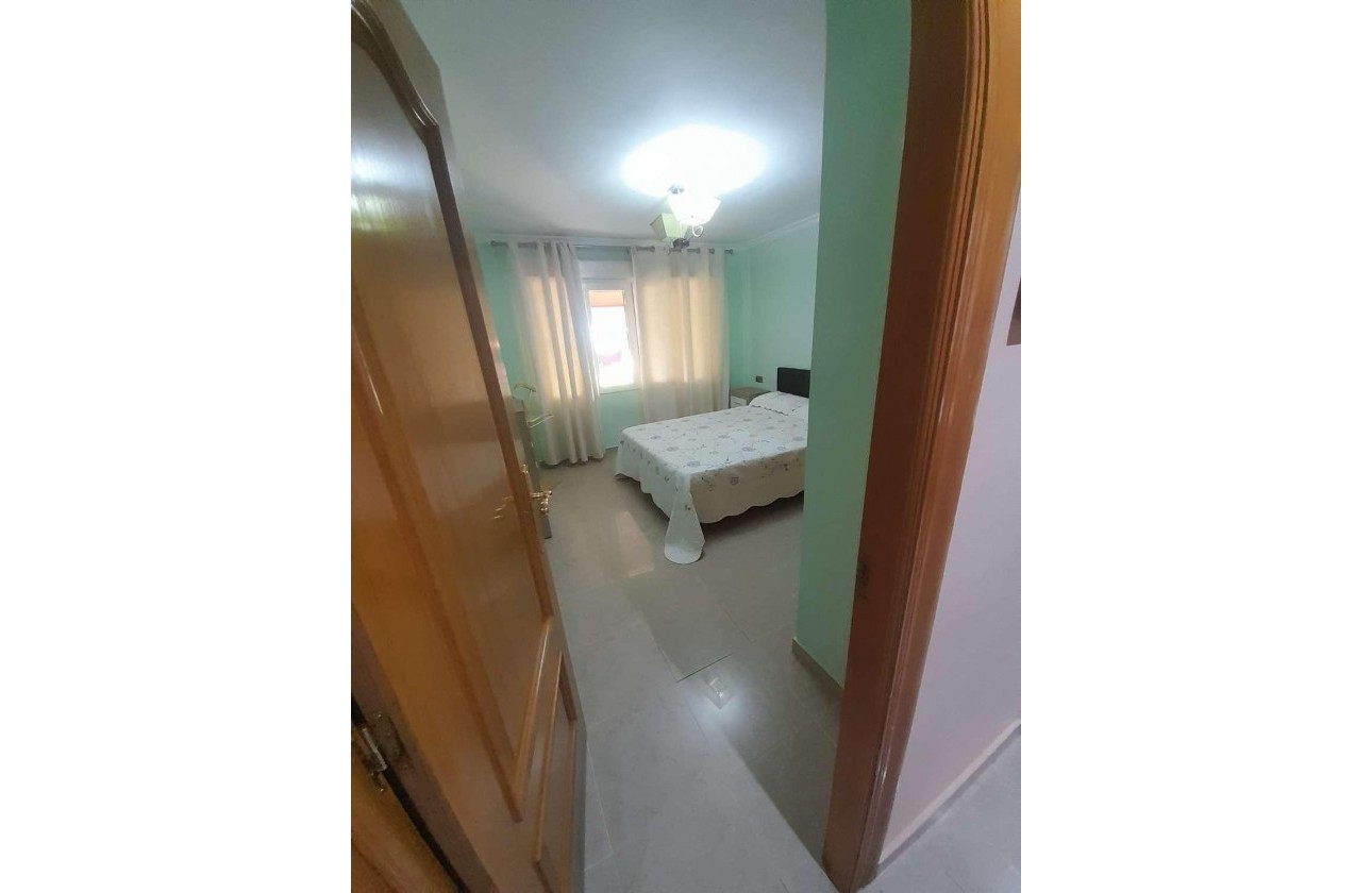 Resale - Detached Villa - Torrevieja - Punta prima