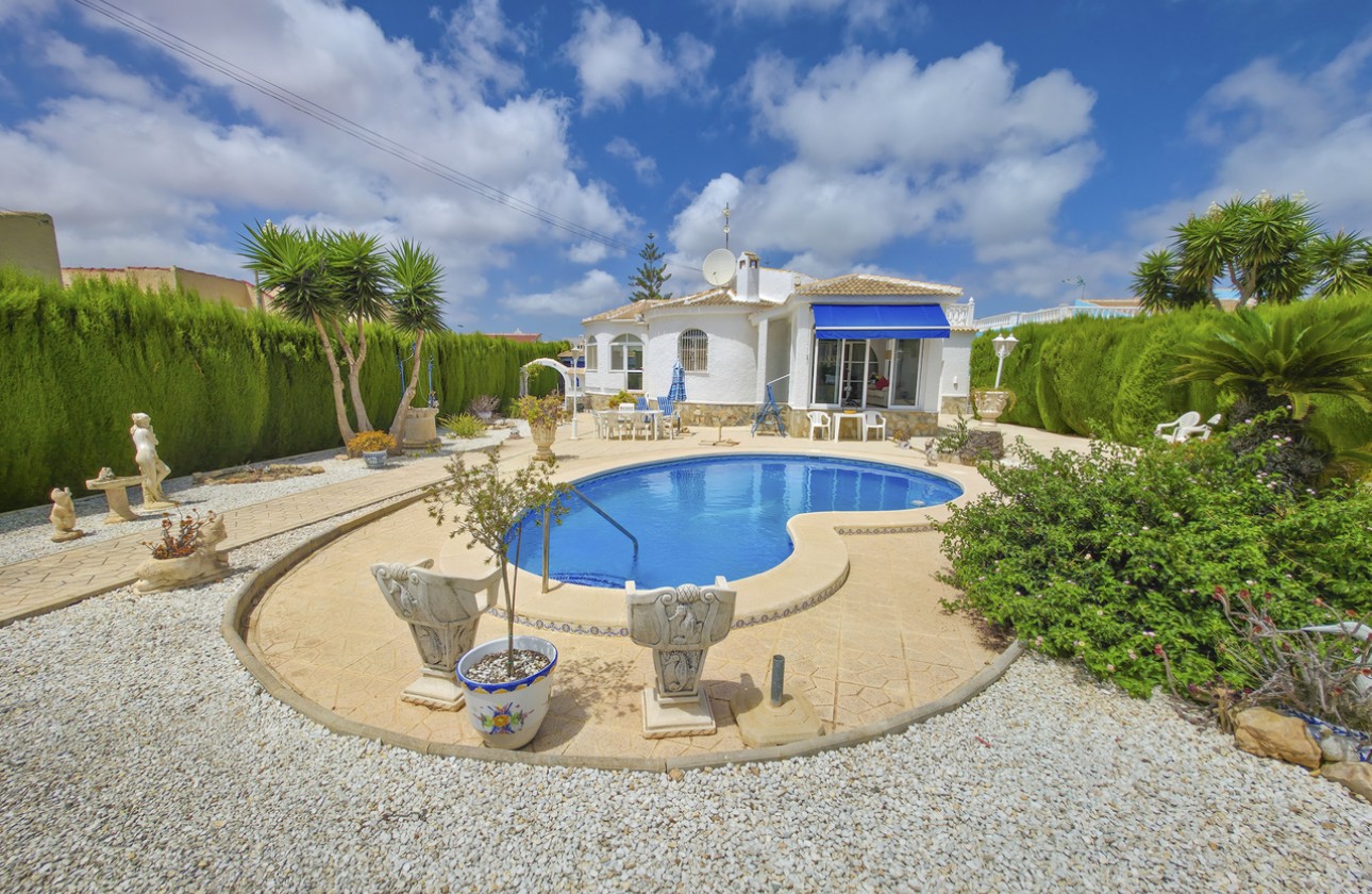 Resale - Detached Villa - Torrevieja - Torrevieja, San Luis
