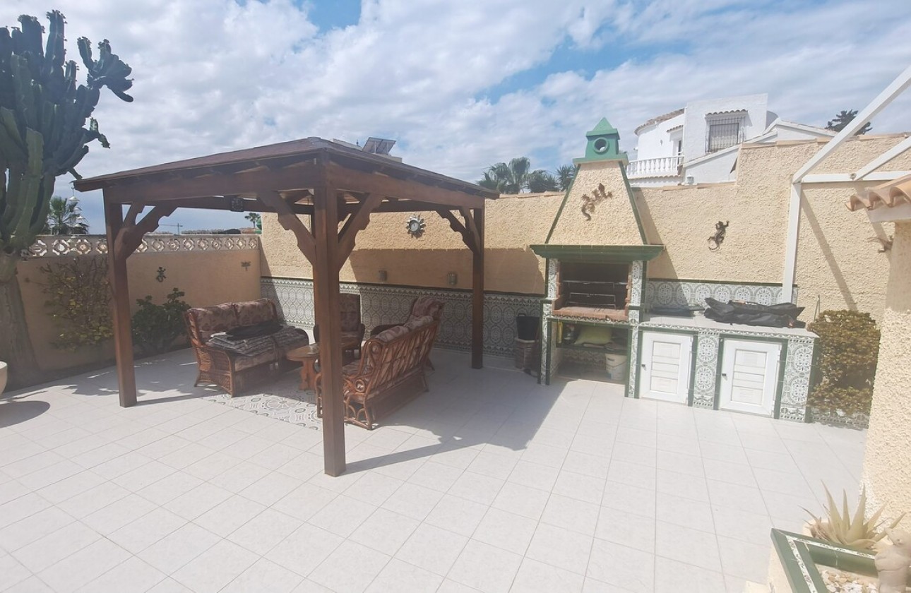 Resale - Detached Villa - Villamartin - Costa Blanca