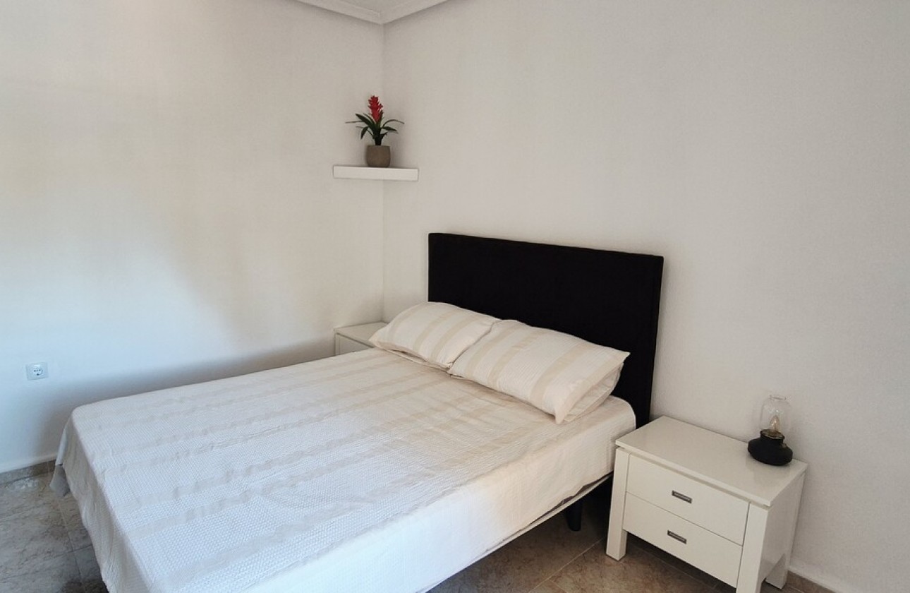 Resale - Detached Villa - Villamartin - Costa Blanca
