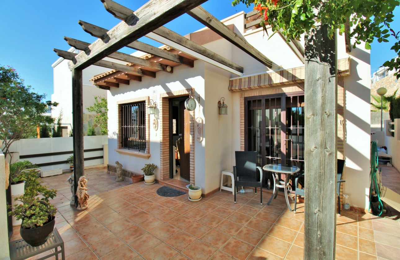 Resale - Detached Villa - Villamartin - PAU 8