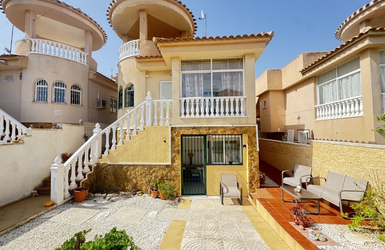 Resale - Detached Villa - Villamartin