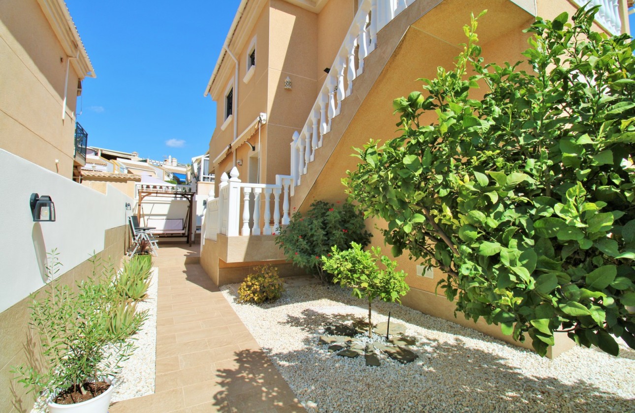 Resale - Detached Villa - Villamartin