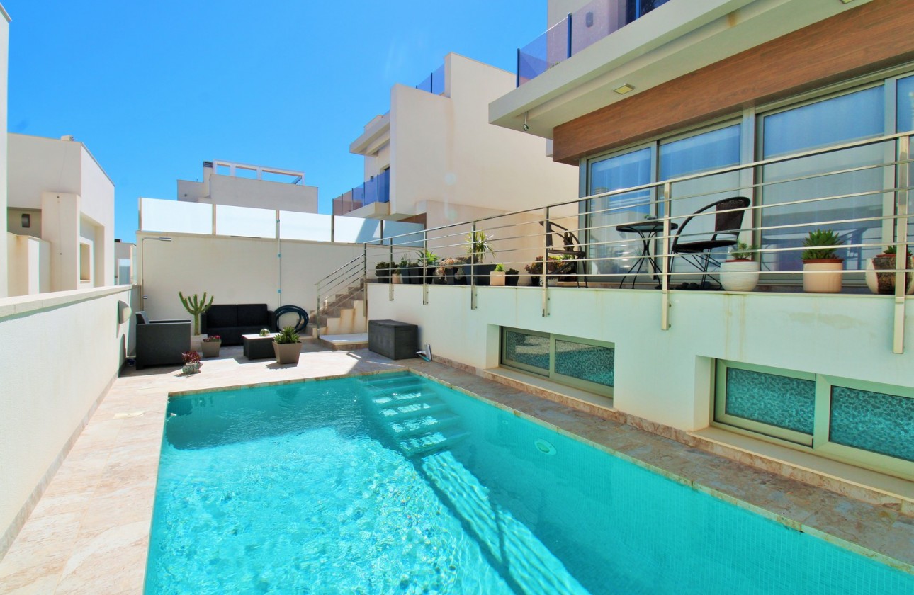 Resale - Detached Villa - Villamartin