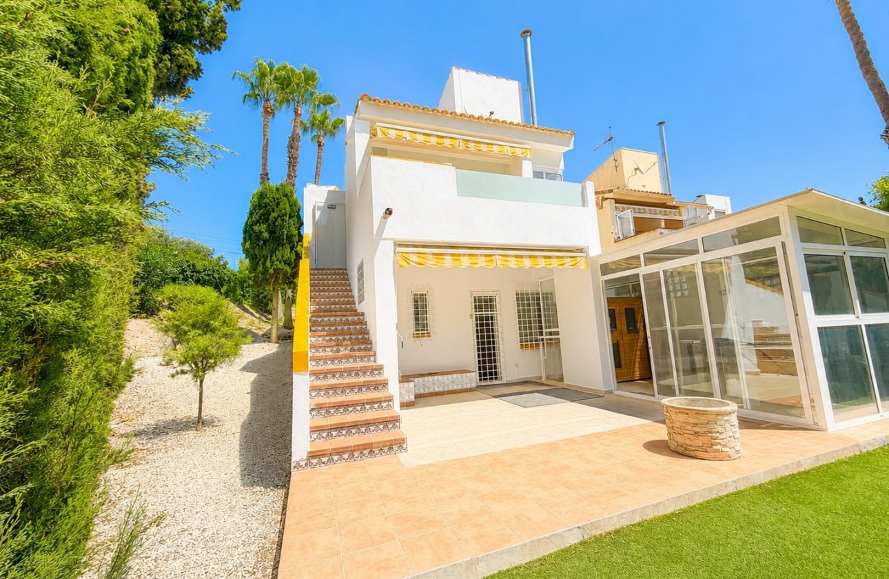 Resale - Detached Villa - Villamartin