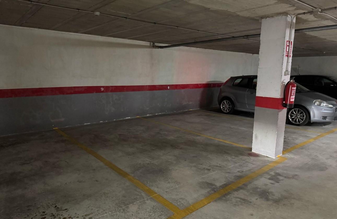 Resale - Garage - Torrevieja - Centro