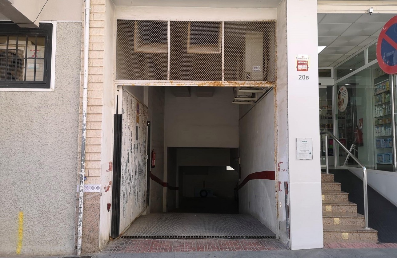 Resale - Garage - Torrevieja - Centro