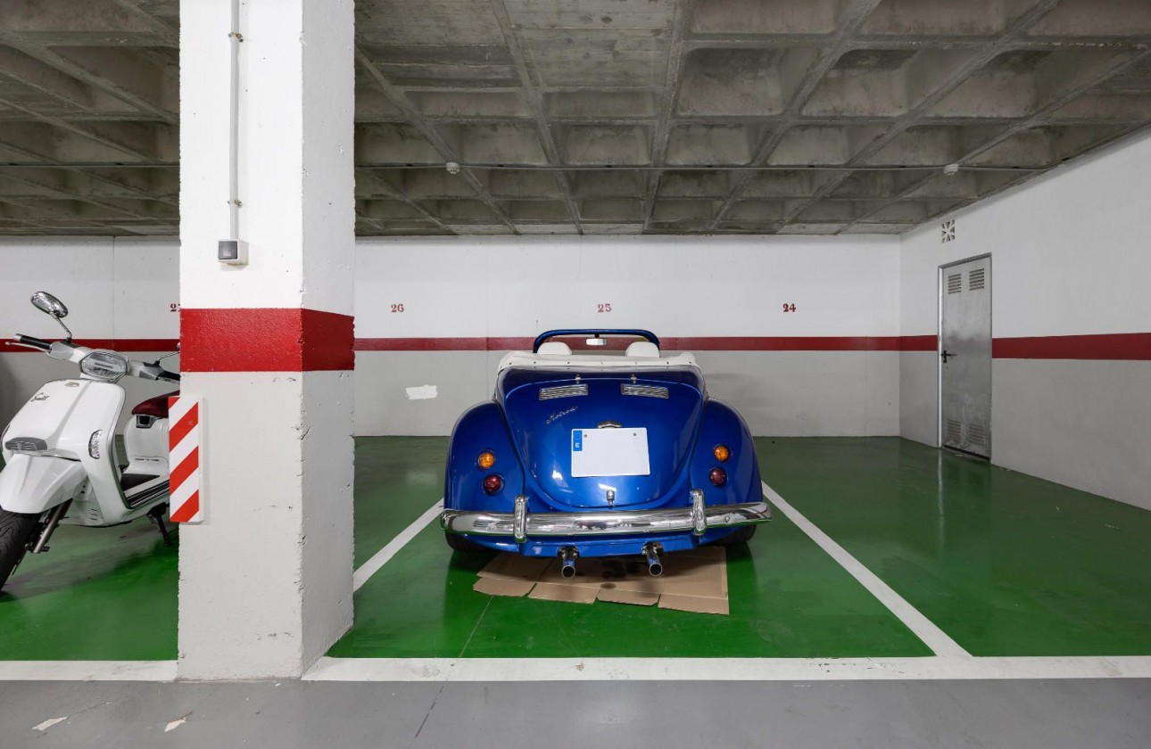 Resale - Garage - Torrevieja