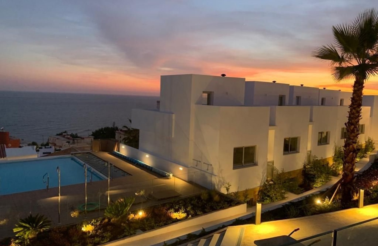 Resale - Link-Detached Villa - Torreblanca