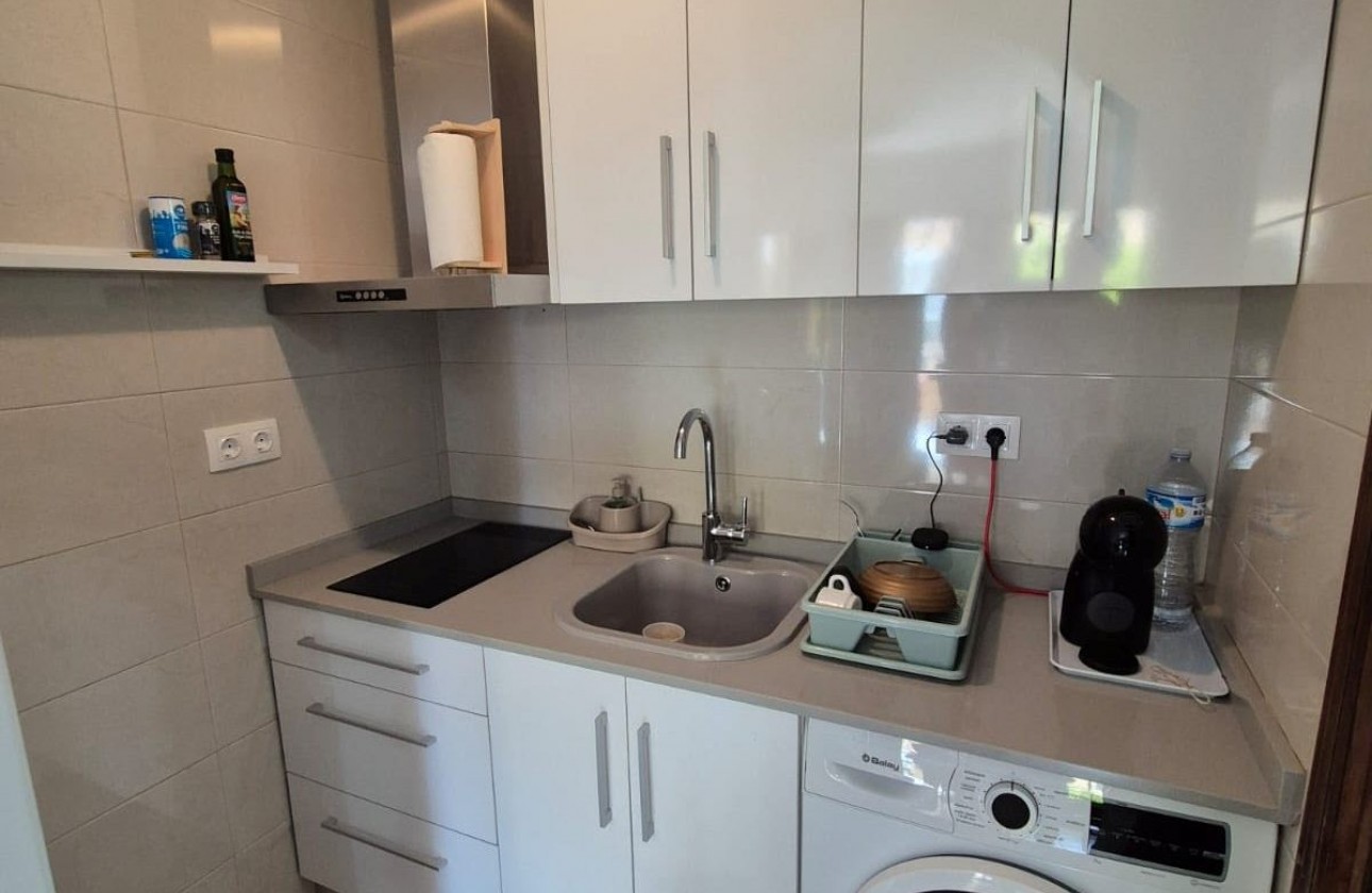 Resale - Studio apartment  - Torrevieja - Torrelamata - La Mata