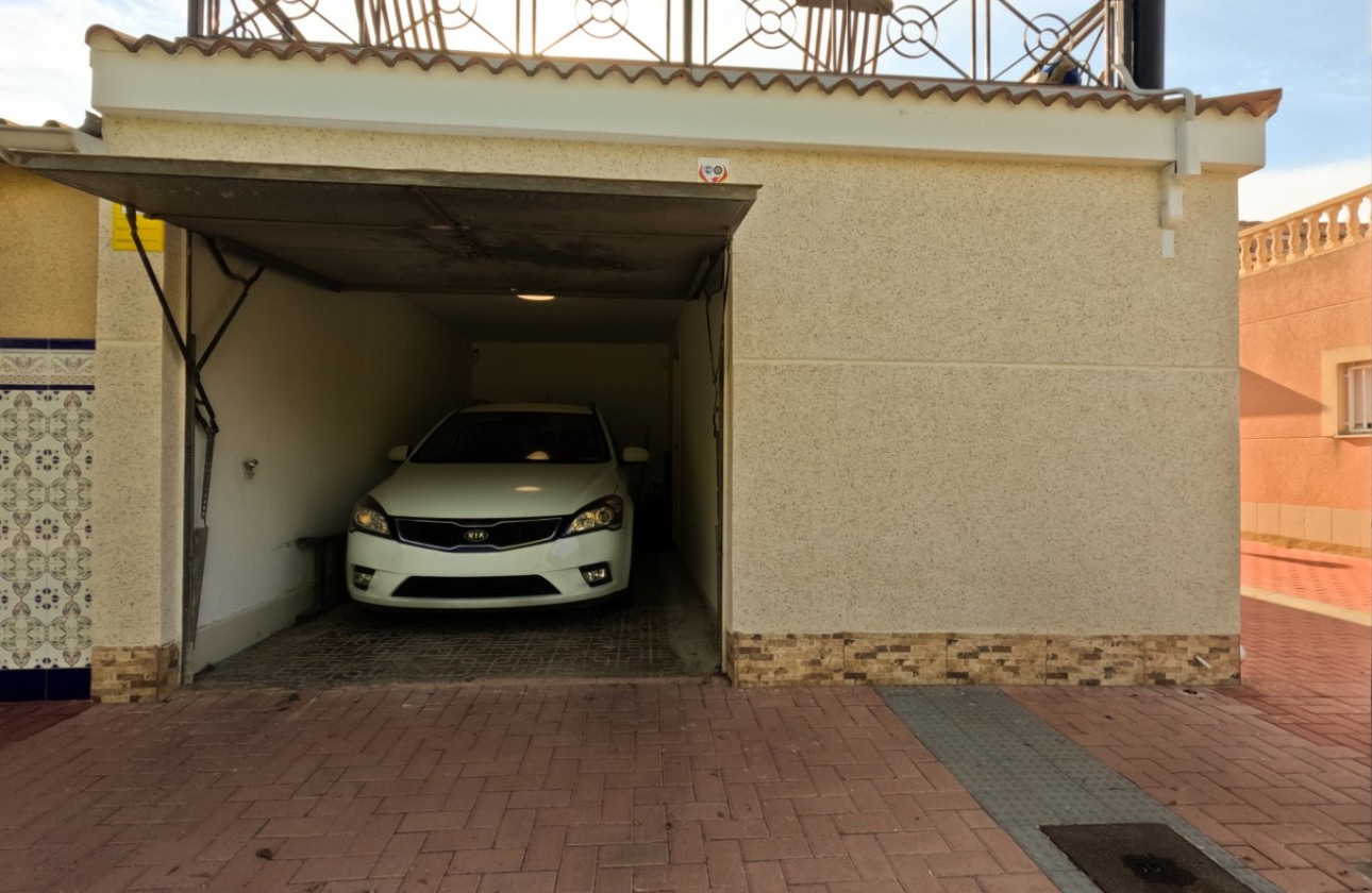 Resale - Terraced house / Townhouse - Torrevieja - El Acequión - Los Náufragos