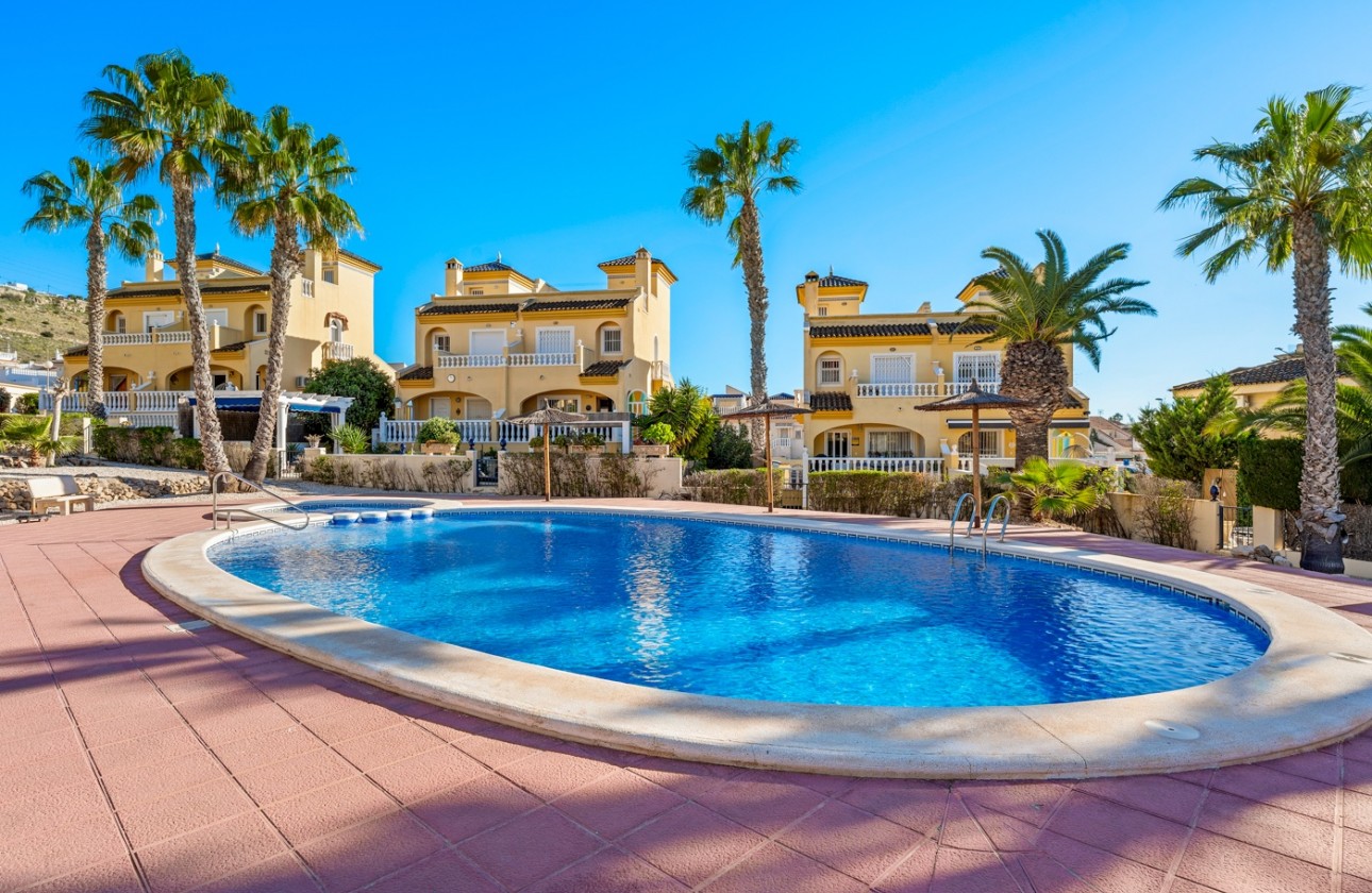 Resale - Townhouse - Benimar