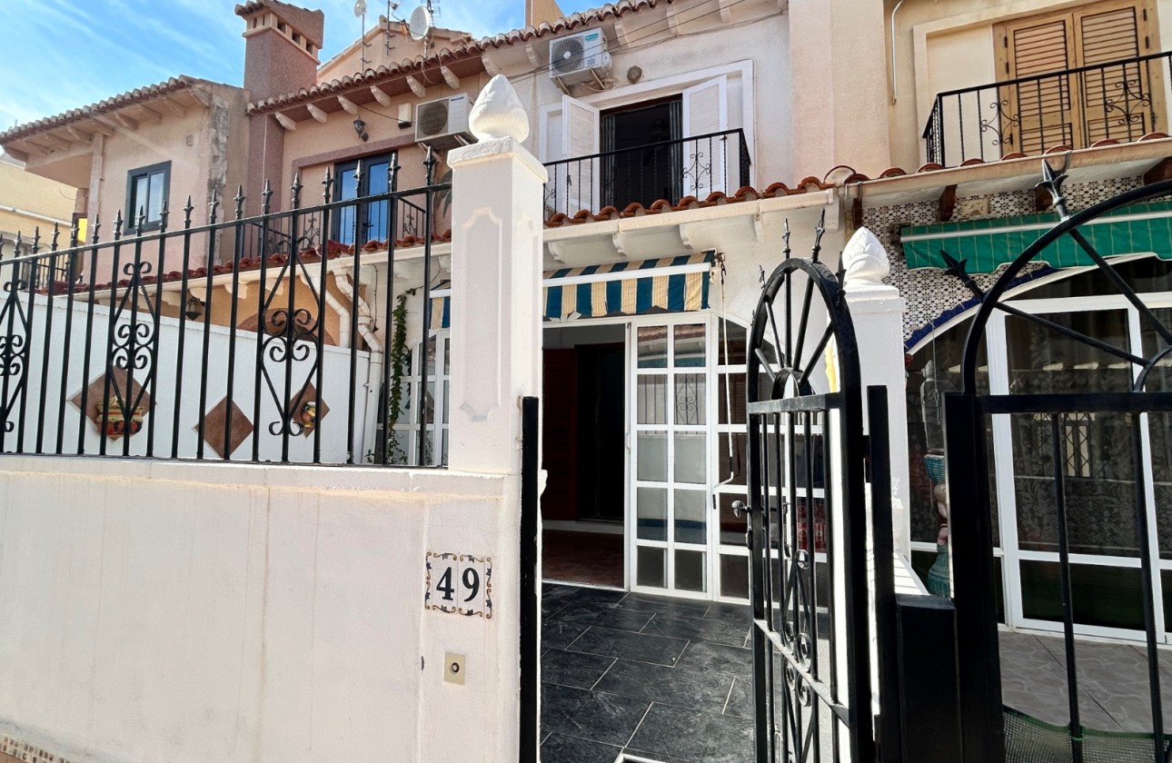 Resale - Townhouse - El Chaparral