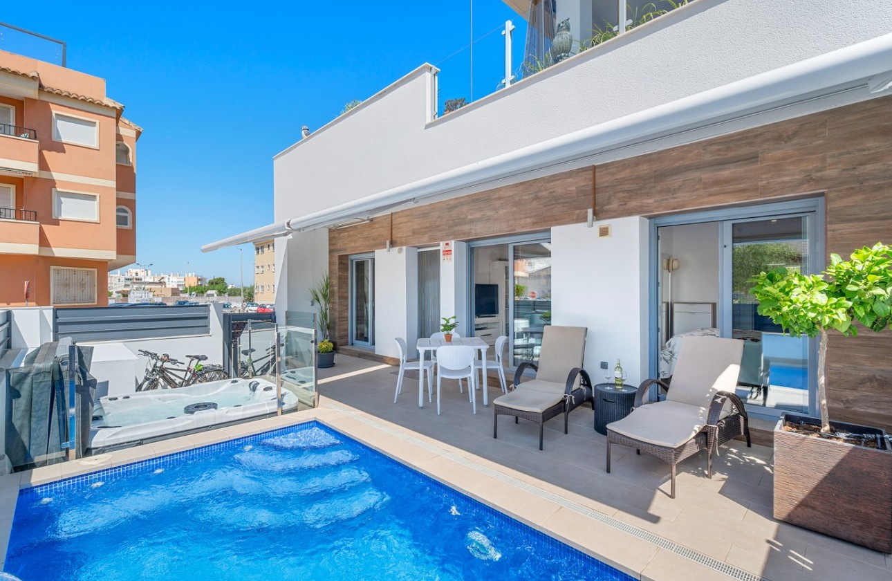 Resale - Townhouse - Formentera del Segura