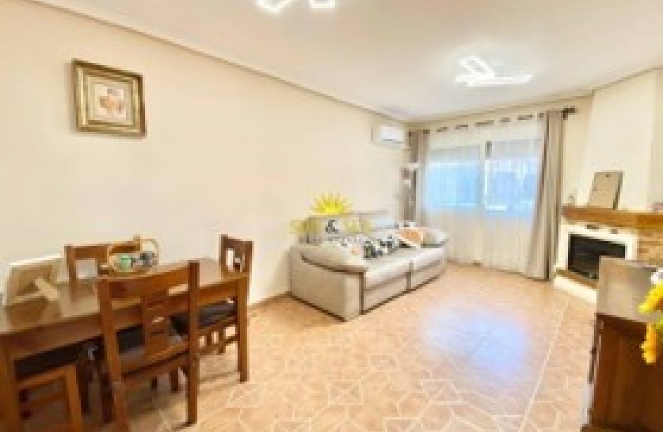 Resale - Townhouse - La Marina* - Catral*