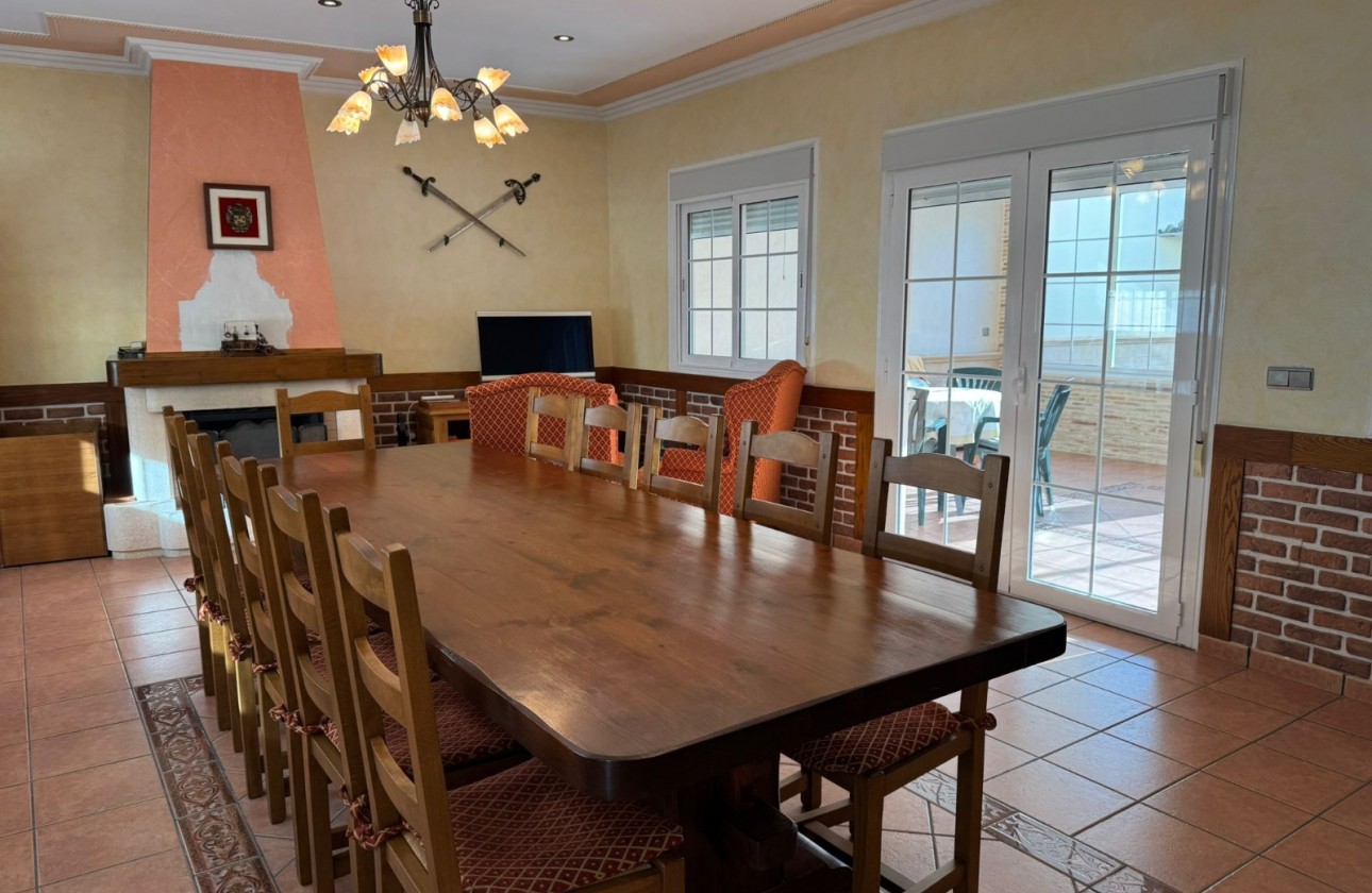 Resale - Townhouse - Los Montesinos