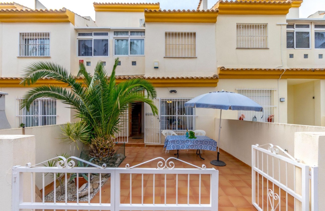 Resale - Townhouse - Orihuela Costa - Campoamor