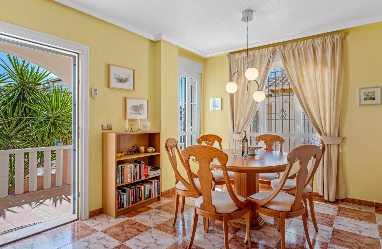 Resale - Townhouse - Orihuela Costa - Costa Blanca