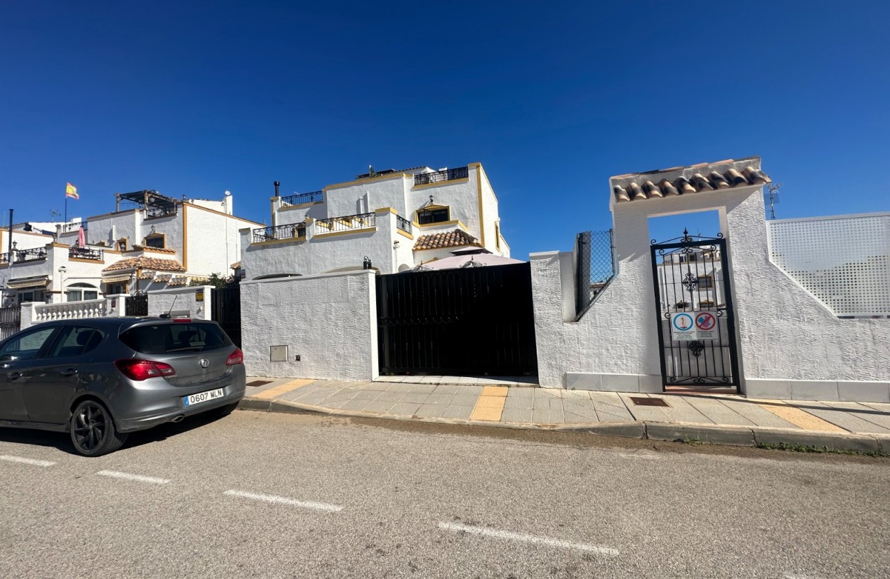 Resale - Townhouse - Orihuela Costa - Entre Naranjos Vistabella