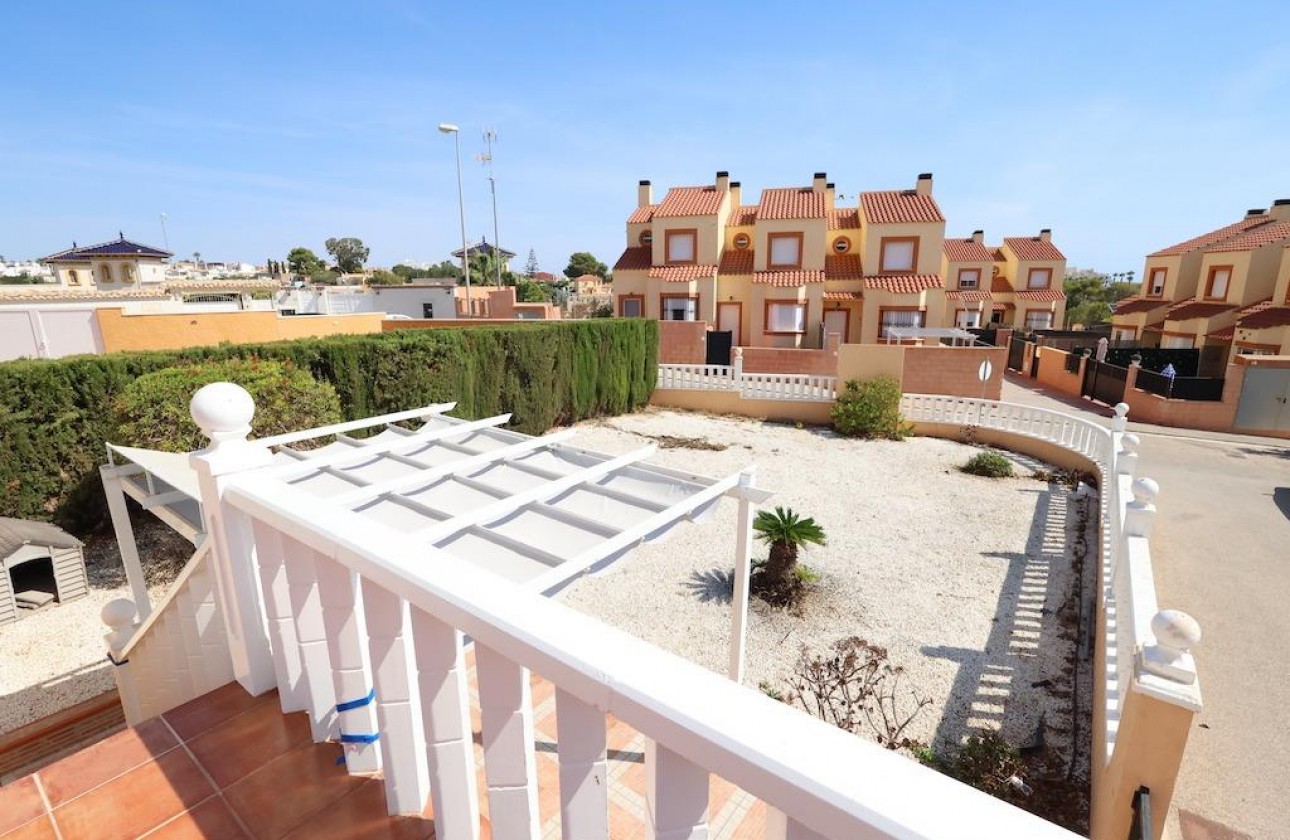 Resale - Townhouse - Orihuela Costa - Montezenia