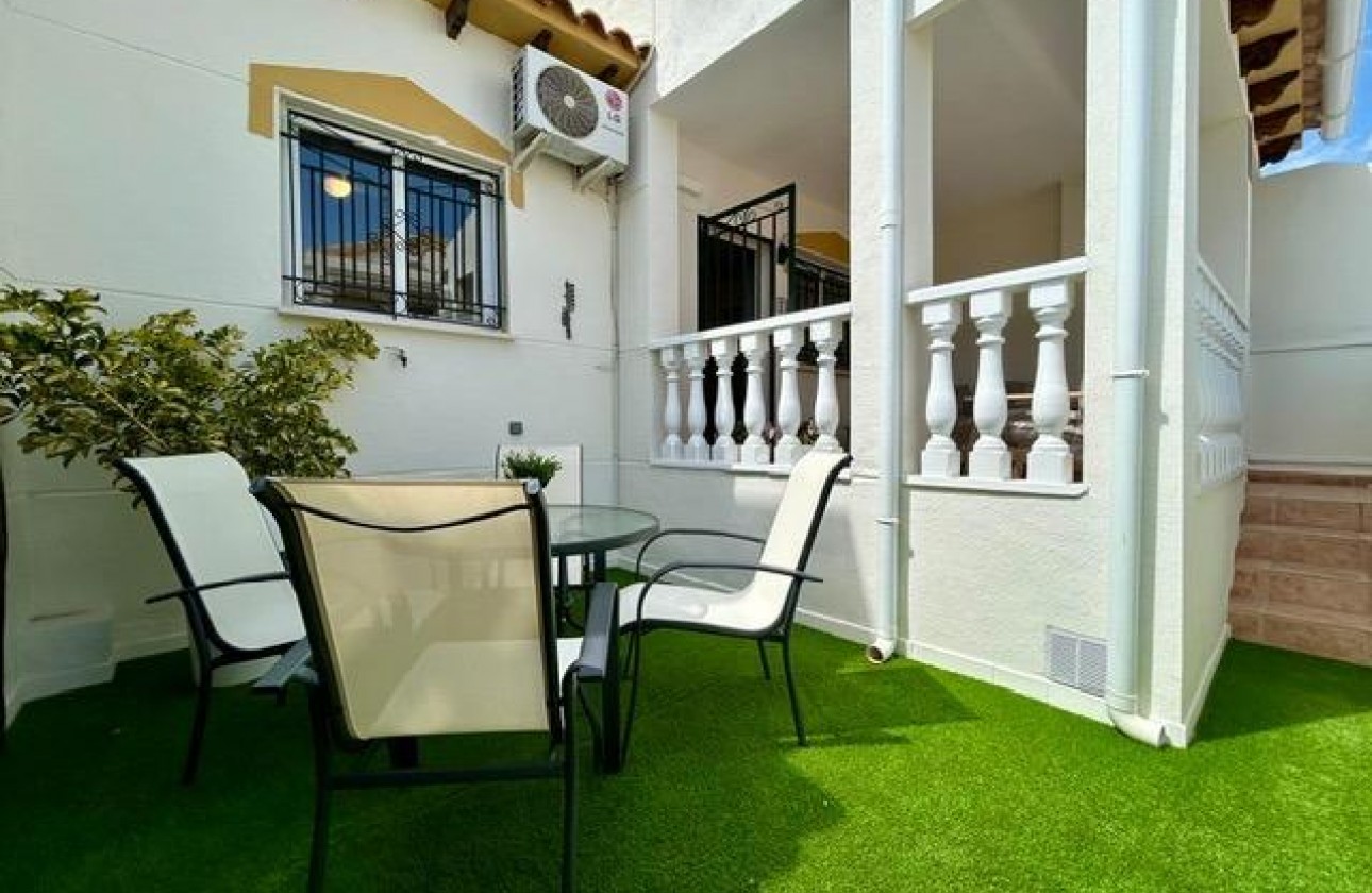 Resale - Townhouse - Orihuela Costa - Urbanización Perla del Mar