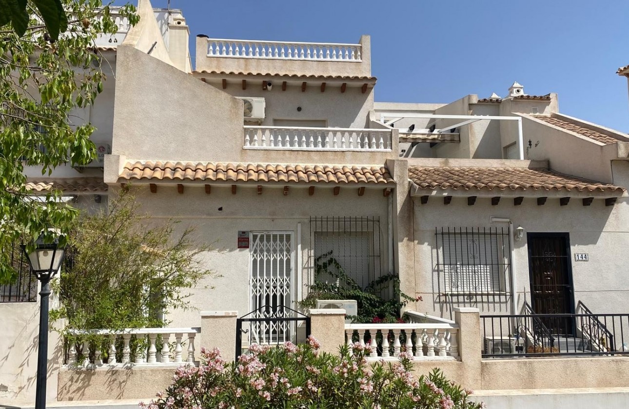 Resale - Townhouse - Orihuela Costa - Villamartin