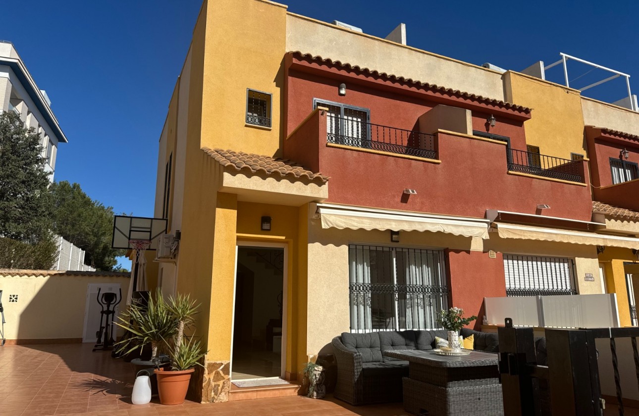 Resale - Townhouse - Orihuela Costa* - Villamartin*