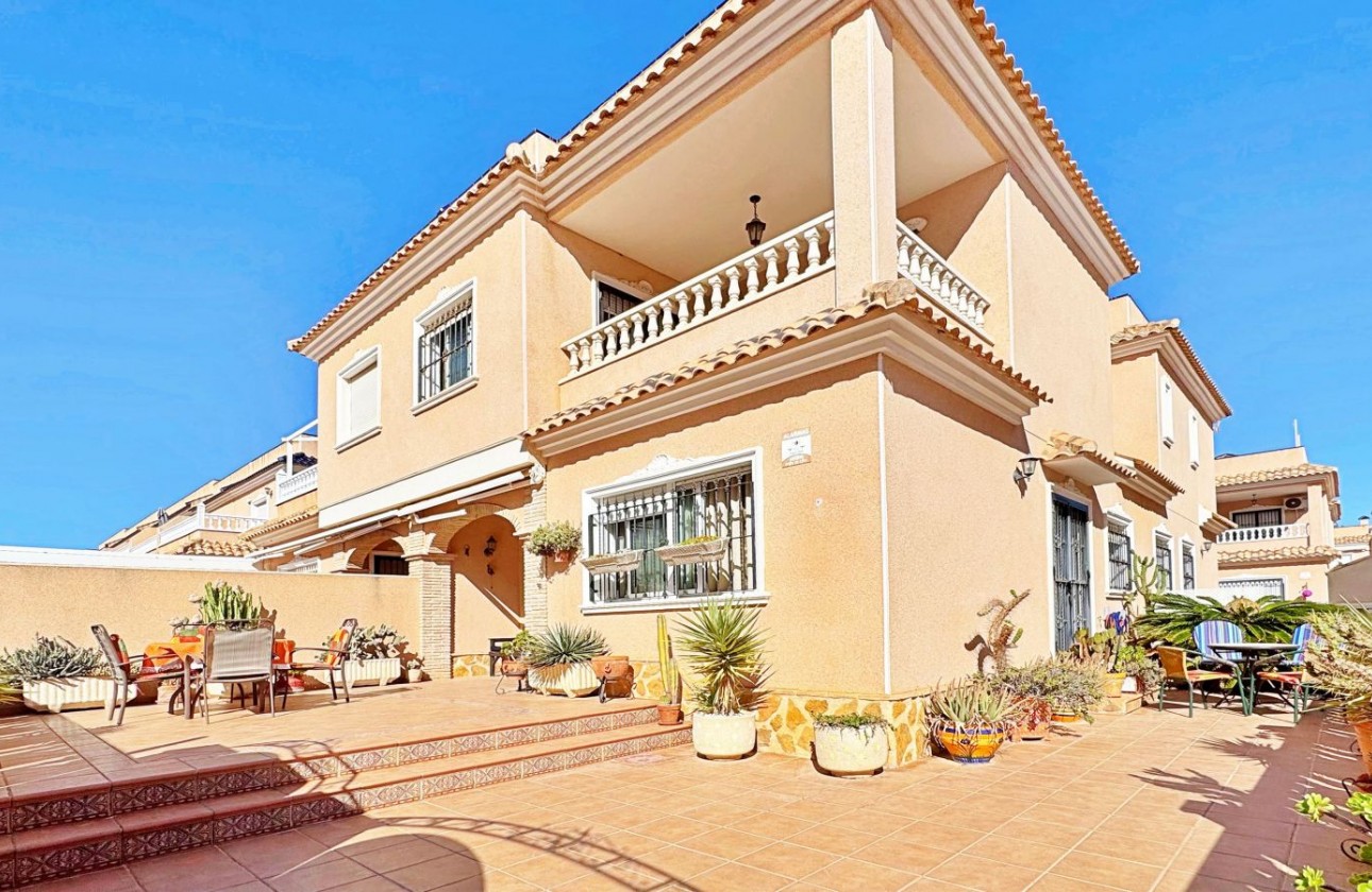 Resale - Townhouse - Orihuela Costa - Villamartín