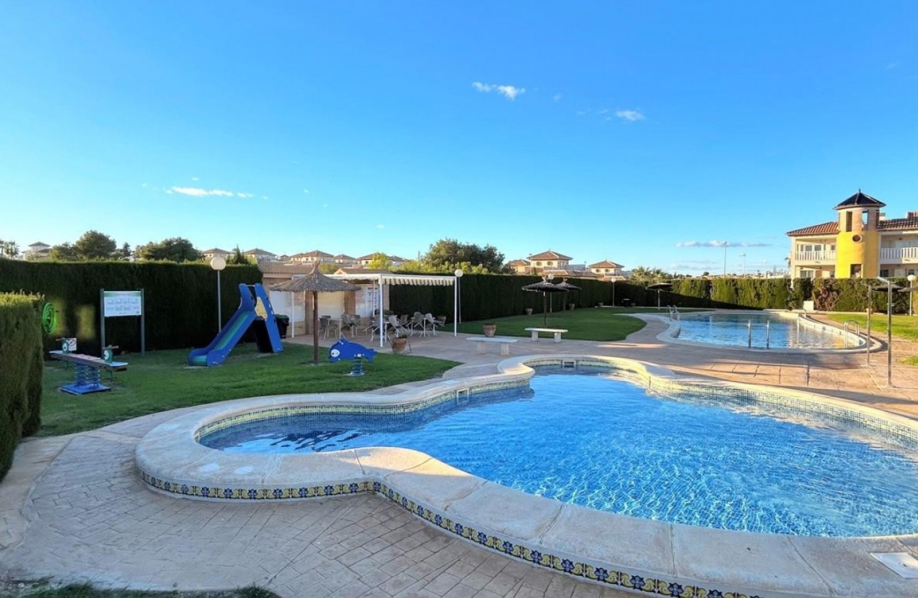 Resale - Townhouse - Orihuela Costa - Villamartín