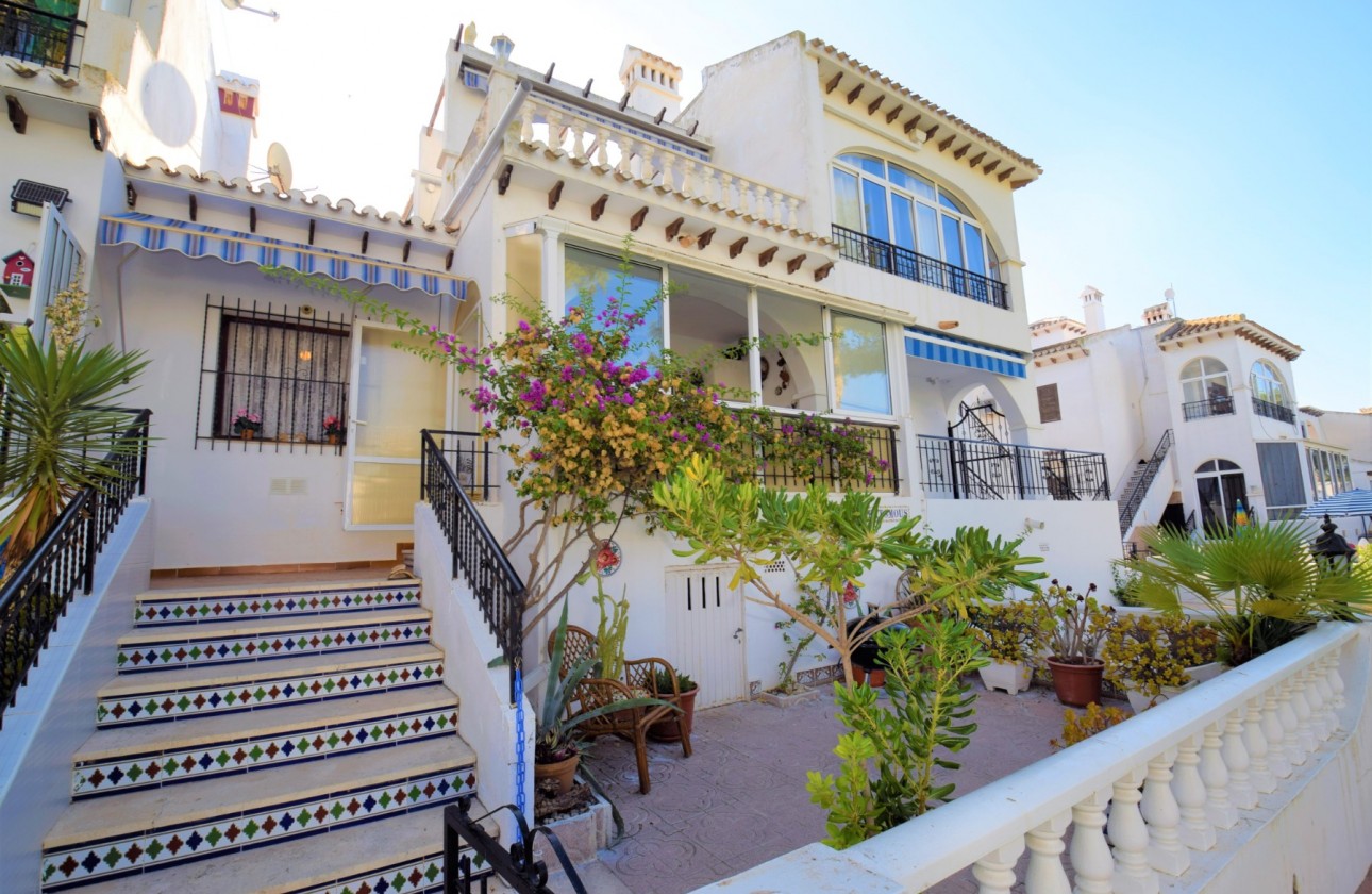 Resale - Townhouse - Torrevieja - Aguas Nuevas