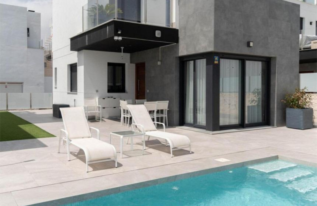 Resale - Townhouse - Torrevieja - Los Balcones - Los Altos del Edén