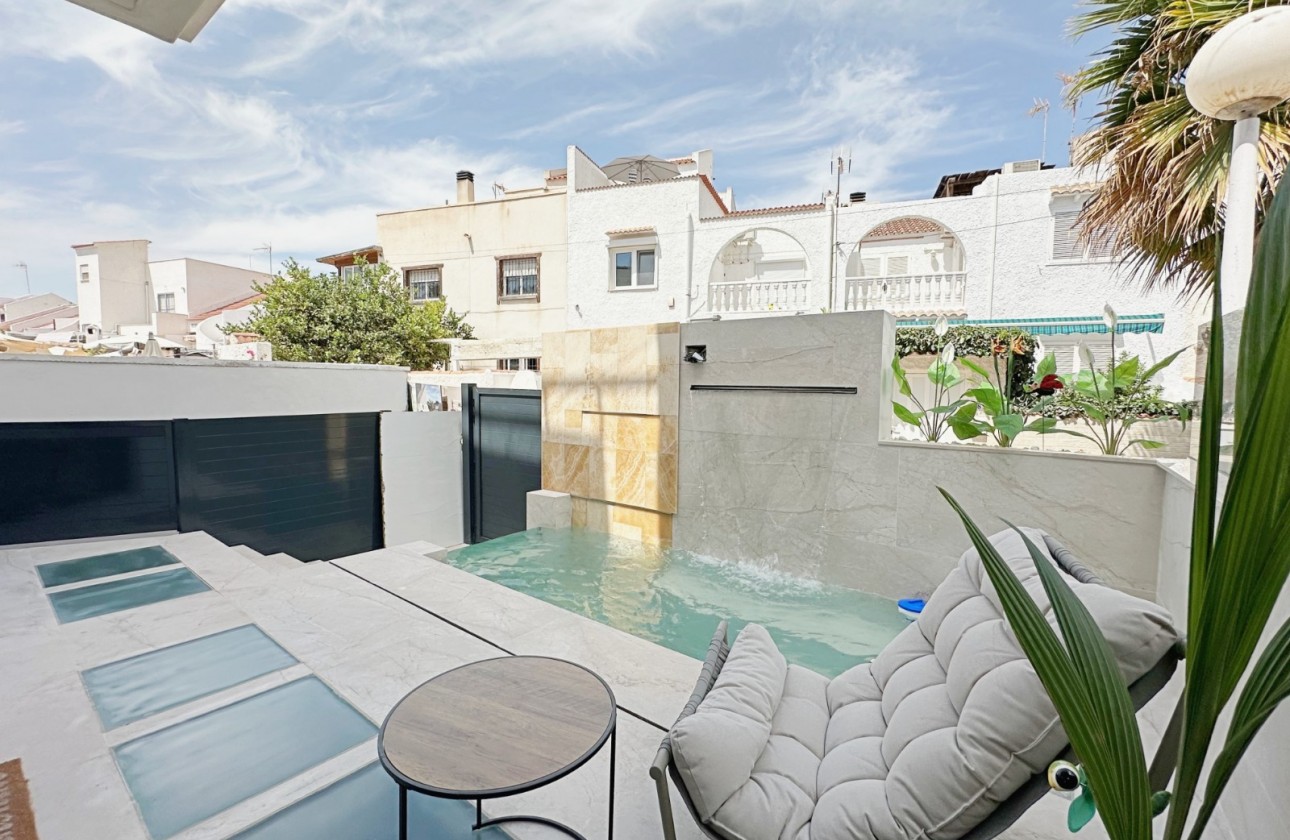 Resale - Townhouse - Torrevieja - Torrevieja - Aguas Nuevas
