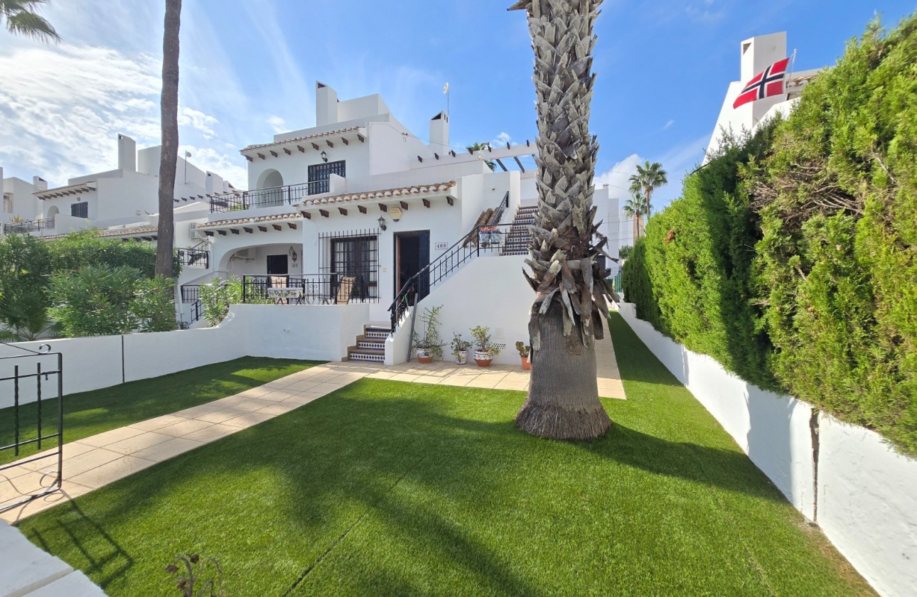 Resale - Townhouse * - Villamartin * - Los Dolses *